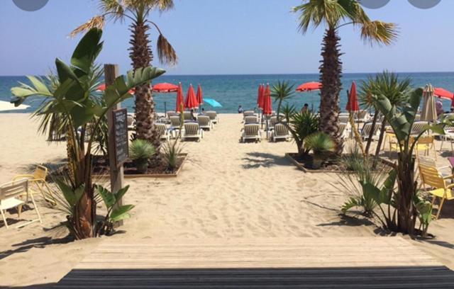 Villa Tim Avec Piscine Commune Et A Deux Pas De La Plage Sainte-Marie-la-Mer Ngoại thất bức ảnh
